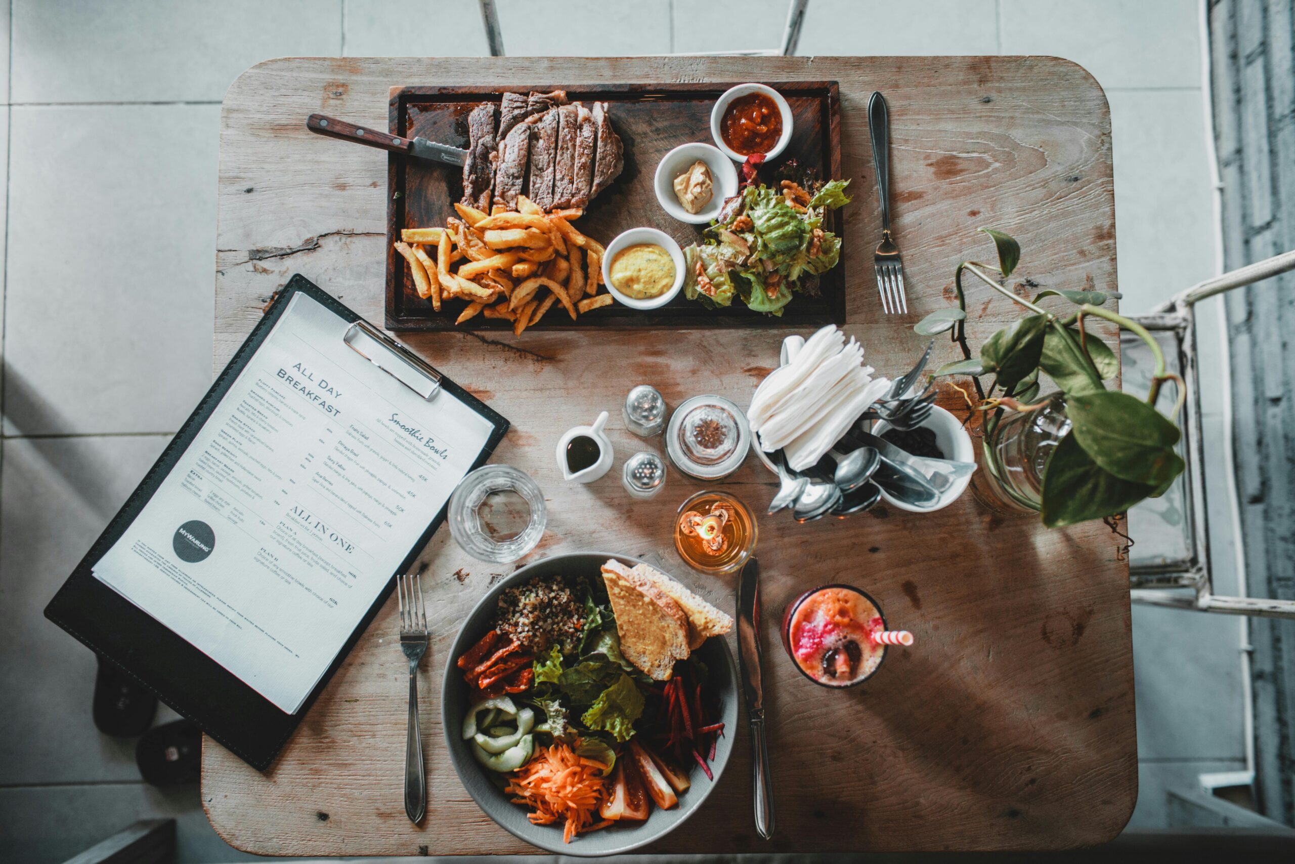 Creating a Delicious and Balanced Menu: A Guide to Food Menu Planning